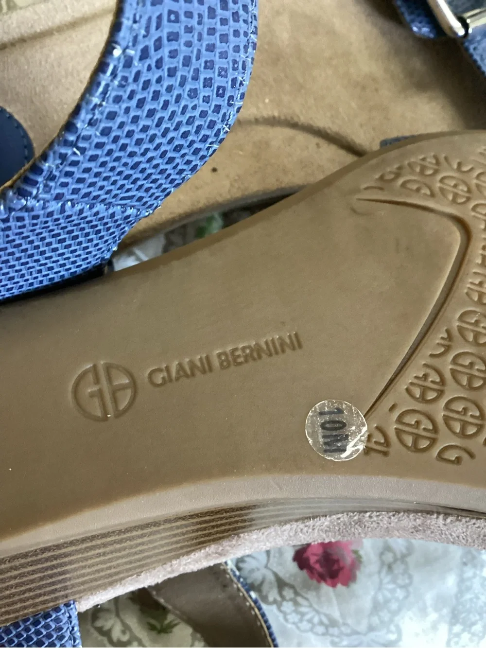 Giani Bernini Navy Textured Buckle Wedge Sandals 10M